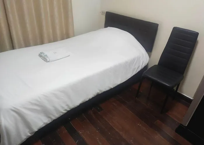 Inn Orchid House *